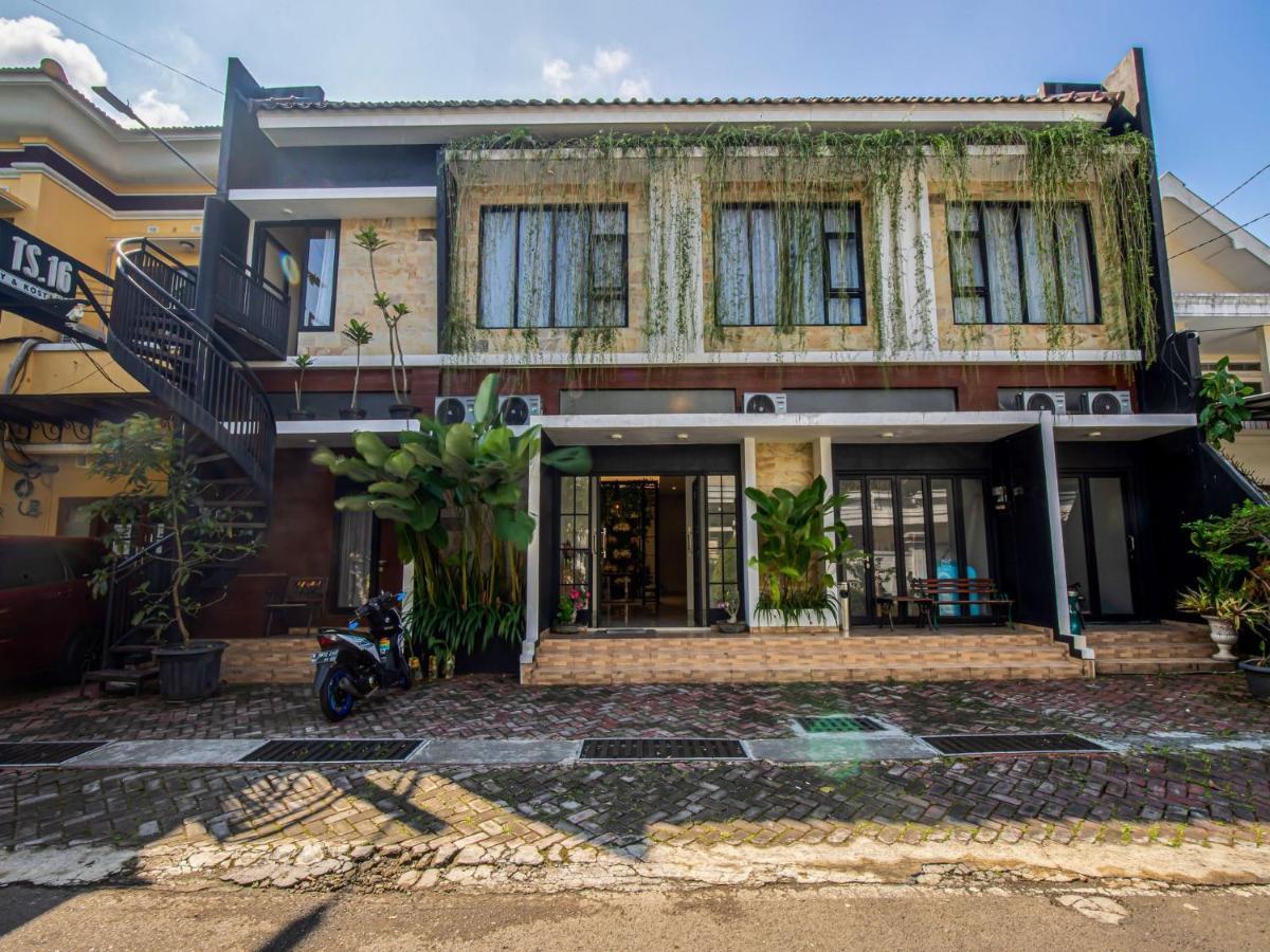 คาซา Ts 16 Hotel มะลัง ภายนอก รูปภาพ